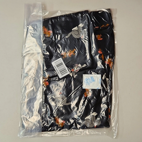 ❤️NWT VINTAGE TORRID LEGGING - TOM & JERRY - CROP LENGTH - PLUS SIZE - Picture 5 of 16